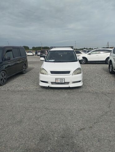 Toyota: Toyota Ipsum: 2003 г., 2.4 л, Автомат, Газ, Минивэн