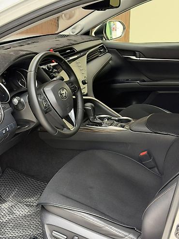 чанган юни с: Toyota Camry: 2019 г., 2.5 л, Автомат, Гибрид, Седан — 7
