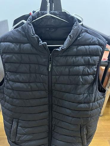 Утеплённый мужской жилет Pierre Cardin, чёрный. брал за 5700