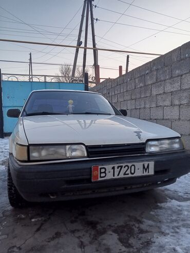 Mazda: Mazda 626: 1989 г., 2 л, Механика, Газ, Седан