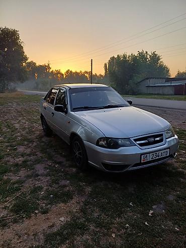 golf 2: Daewoo Nexia: 2009 г., Седан — 1