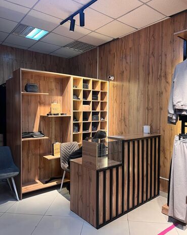 Кронштейны, стойки: Кронштейн Для телефонов и их аксессуаров, Материал: Стекло, С ящиками, Новый — 22