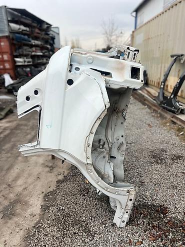 Крылья и комплектующие: Заднее левое Land Rover, 2017 г., Б/у, Оригинал — 2