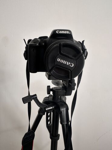 штатив для фотоаппарата canon: Продаю фотоаппарат Canon 600D,в комплекте идет зарядка с двумя