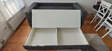 Sofe i kaučevi: Trosed na razvlacenje sa fiokom. Kupljen u Matisu pre 5 godina, veoma — 9