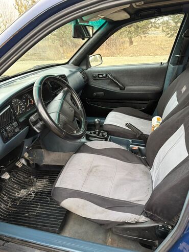 Volkswagen: Volkswagen Passat Variant: 1991 г., 1.8 л, Механика, Бензин, Универсал — 15