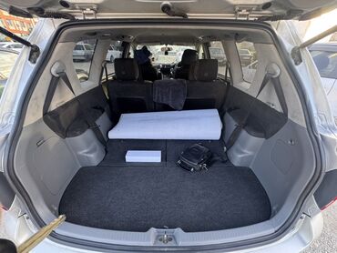 Toyota: Toyota Ipsum: 2003 г., 2.4 л, Автомат, Бензин, Минивэн — 4