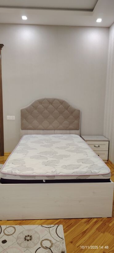 Masa və oturacaq dəstləri: İşlənmiş, Açılmayan, Dördbucaq masa — 10