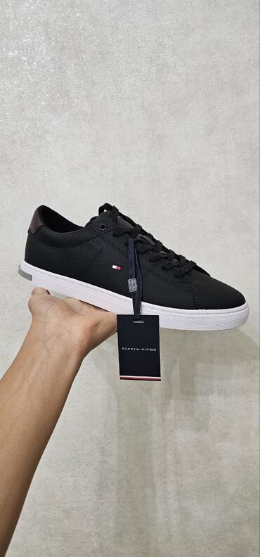 Кроссовки и спортивная обувь: Продаю оригинальные и новые пары кед и кроссовок. Карусель ниже👇 — 5