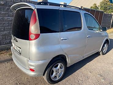 январи 5 1: Toyota Funcargo: 2001 г., 1.3 л, Механика, Бензин, Минивэн — 4