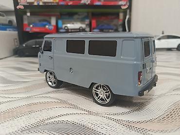 Avtomobil modelləri: Metal die-cast modell avtomobil – UAZ tipli mikroavtobus (miqyas — 5