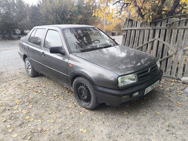 продажа машин срочно: Volkswagen Vento: 1993 г., 1.8 л, Механика, Бензин, Седан