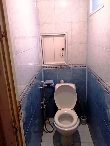 Mənzillər: Mərkəzi Hərbi Hospitalın yanında, "8 Noyabr" metrosunun çıxışındakı 9 — 8