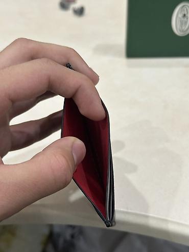 Картхолдеры: Карточница Goyard, компактная и тонкая. Характеристики: - Материал — 4