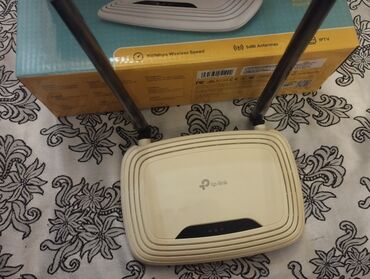 Modemlər və şəbəkə avadanlıqları: Modem satılır. biri təzədi qutuda heç işlənməyib. digəri az işlənib