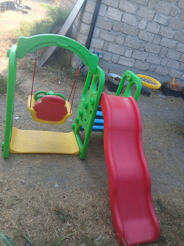 Ikisi birlikde satilir. Qiymet 120 azn unvan buzovna. Aygun. M