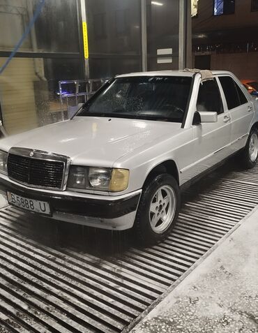 ош мерс: Mercedes-Benz 190: 1984 г., 2 л, Механика, Бензин, Седан
