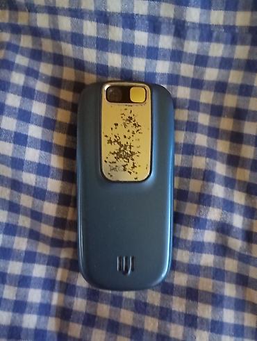 Nokia: Nokia mobilni telefon – klasični model sa kliznim mehanizmom - Ekran — 2