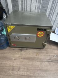 сейф для денег и документов: Акча жана документ сактоочу сейф, Колдонулган, Механикалык, Айкалыштырылган