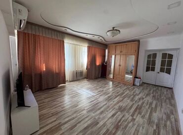 срочно продается квартира: 3 бөлмө, 76 кв. м, Жеке план, 8 кабат, Косметикалык ремонт