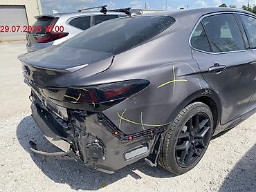 corolla 2016: Toyota Camry: 2021 г., 2.5 л, Автомат, Гибрид, Седан — 10