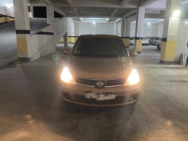 masin ayaq altilari: Nissan Tiida: 1.5 l | 2007 il Hetçbek