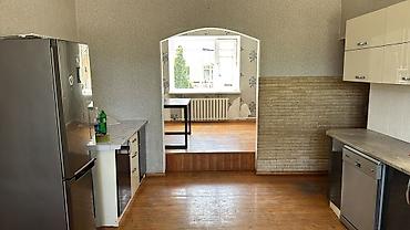 бутка бу: Унаа салону, 280 м², Иштеп турган Бизнес — 5