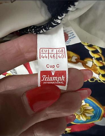 bikini l: Triumph kupaći kostim, imao je zaprljanje od nečeg, koje sam uklonila — 4