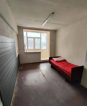 Продажа квартир: 1 комната, 11 м², Общежитие и гостиничного типа, 3 этаж, Косметический ремонт