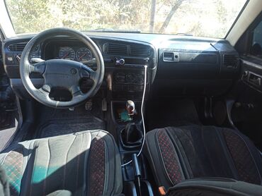 сивик мотор: Volkswagen Vento: 1993 г., 1.8 л, Механика, Седан