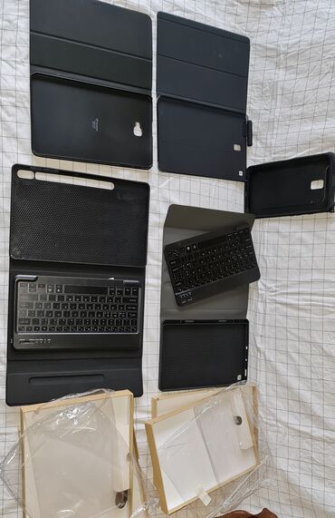 Tastature: Set futrola i Bluetooth tastatura za tablet - Više crnih — 2