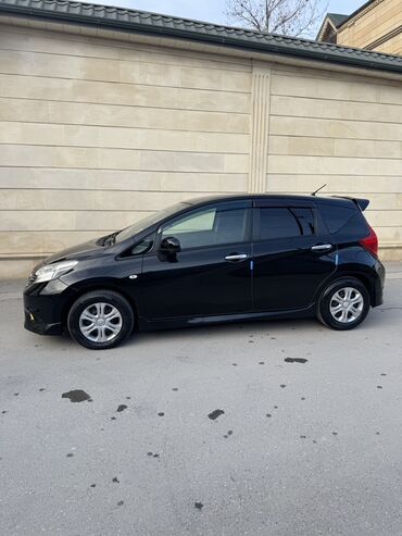Nissan: Nissan Note hatchback - Korpus: qara rəng, 5 qapı, arxa spoyler - — 1