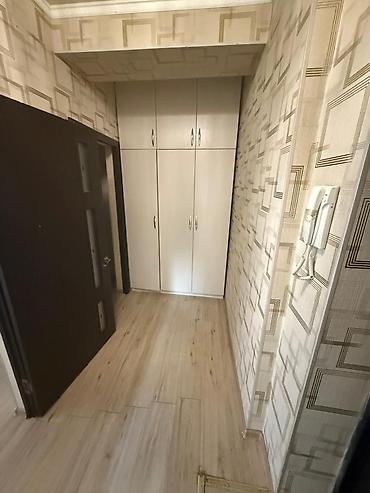 квартира дешевая: 2 комнаты, 53 м², ул. Ахунбаева / Чапаева Элитка, 3 этаж, Косметический ремонт — 4