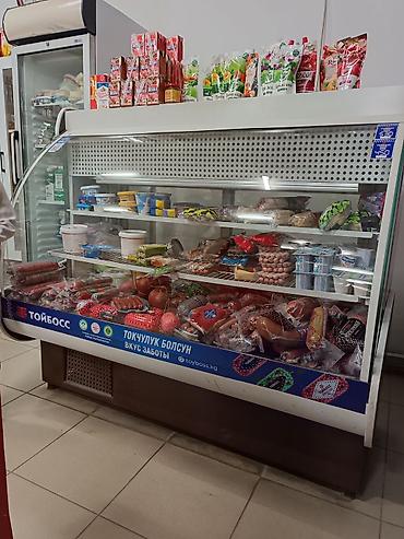 промышленные столы: Холодильная витрина с ассортиментом продуктов - Стеклянная — 2