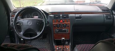 мерседес еклас: Mercedes-Benz E-Class: 2000 г., 2 л, Автомат, Газ, Седан