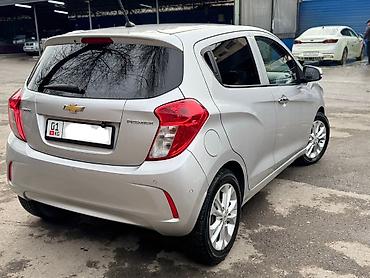 Chevrolet: Chevrolet Spark: 2019 г., 1 л, Вариатор, Бензин, Хэтчбэк — 3