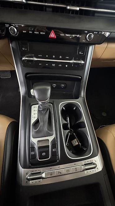 Унаа сатуу: Kia Carnival: 2022 г., 2.2 л, Автомат, Дизель, Вэн/Минивэн — 7