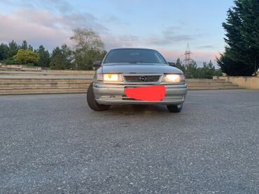 opel ayaqalti: Opel Vectra: 1.8 л | 1992 г. Седан