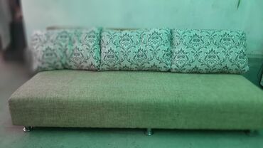 Диваны: Прямой диван, цвет - Коричневый, Б/у