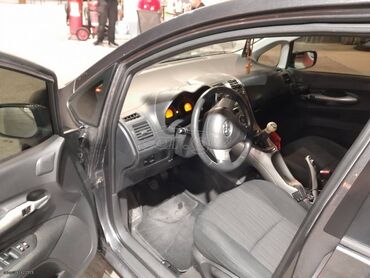 Toyota: Toyota Auris: 1.4 l. | 2007 έ. Χάτσμπακ — 4