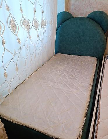 продаю в связи с переездом: Carpayi 120azn. Matras var. Olcu 92×1.95sm. Tecili evden cixmalidir — 1