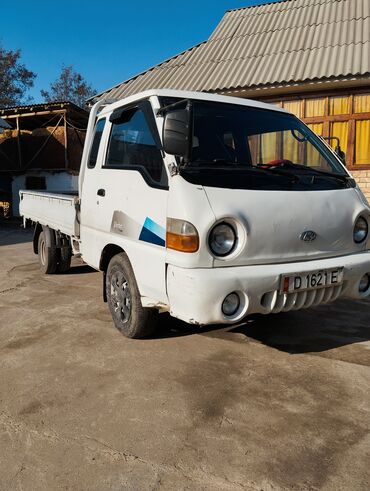 аварийная авто: Hyundai Porter: 2002 г., 2.6 л, Механика, Дизель