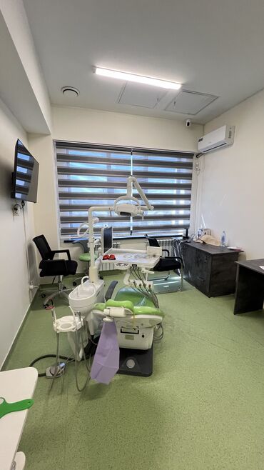 готовый бизнес аксессуар: Продается готовый кабинет для стоматолога со всей техникой и мебелью