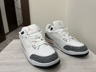 кроссовки air jordan: Кроссовки, 40, Air Jordan, Новый, цвет - Белый, Платная доставка