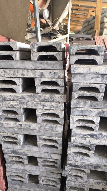 Тротуарные бордюры: Тротуарный бордюр, Бетонный, Другие особенности, 1000 — 7