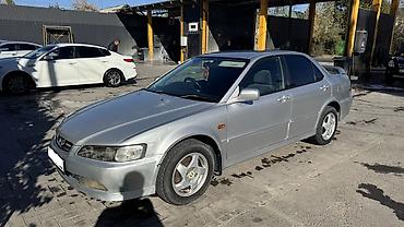 subaru a: Honda Accord: 2001 г., 2 л, Бензин — 3