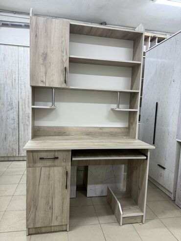 Компьютерные столы: Компьютерный стол, Новый, С полками — 13