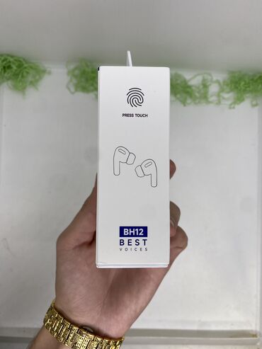 Qulaqcıqlar: BH12 Airpods
Qiymət 60yox❌ 45Azn✅ — 8
