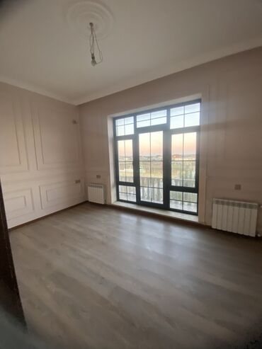 Həyət evləri və villaların satışı: 7 otaqlı, 200 kv. m, Yeni təmirli — 2