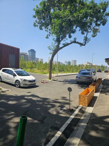 Nissan: Bakı, 2 otaqlı, Köhnə tikili, m. İçərişəhər, 57 kv. m